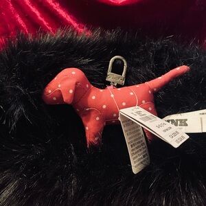 PINK keychain!! 💋